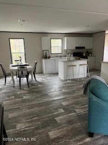 1168 VILLAGE GREEN Court, Jacksonville, FL 32234