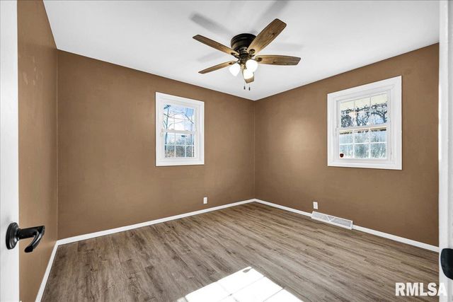 1815 W AUSTIN Drive, Peoria, IL 61614