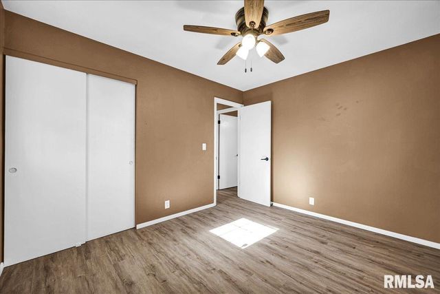 1815 W AUSTIN Drive, Peoria, IL 61614