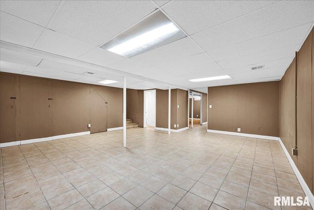 1815 W AUSTIN Drive, Peoria, IL 61614