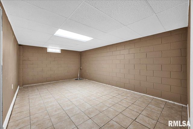 1815 W AUSTIN Drive, Peoria, IL 61614