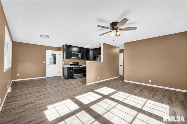 1815 W AUSTIN Drive, Peoria, IL 61614