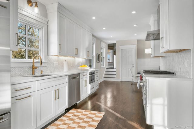 677 James Street, Pelham, NY 10803