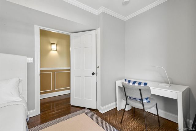 677 James Street, Pelham, NY 10803