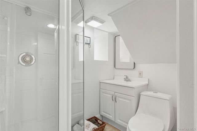 677 James Street, Pelham, NY 10803