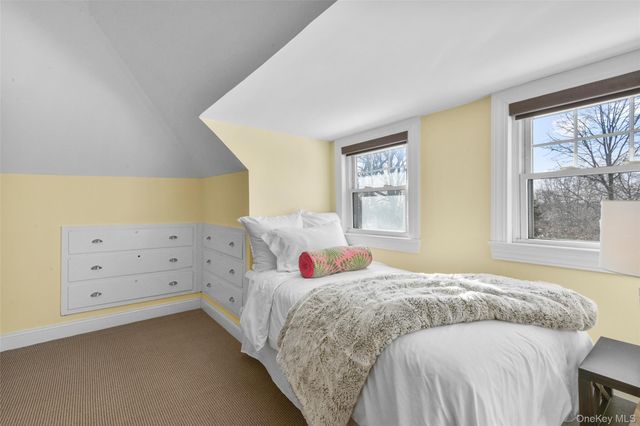 677 James Street, Pelham, NY 10803