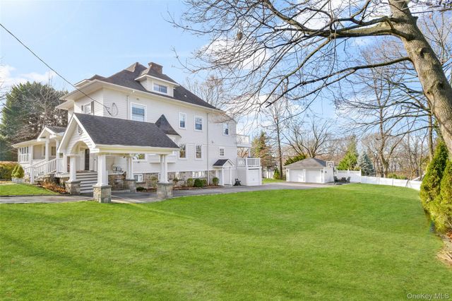 677 James Street, Pelham, NY 10803