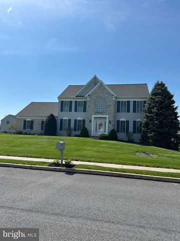 527 PEACE AVE, Mount Joy, PA 17552