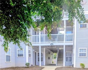 186 University Village Drive D, Central, SC 29630
