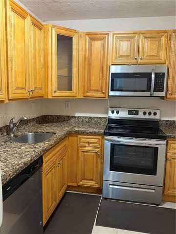 6701 NW 169th St B301, Hialeah, FL 33015