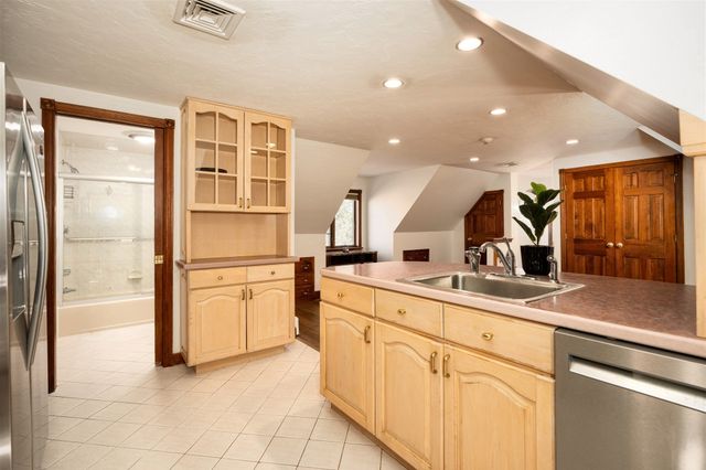 124 Gardiner Road 2, Quincy, MA 02169