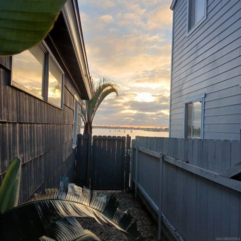 3403 Riviera, San Diego, CA 92109