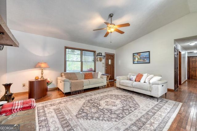 1085 W Jones Creek Road, Blairsville, GA 30512