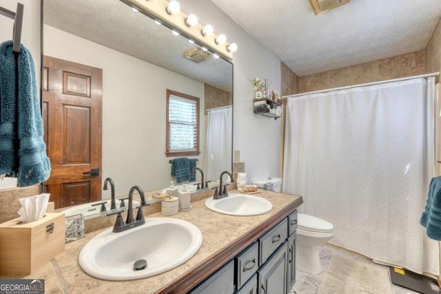 1085 W Jones Creek Road, Blairsville, GA 30512