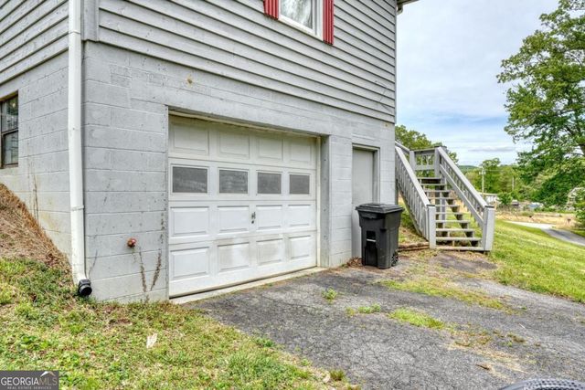 1085 W Jones Creek Road, Blairsville, GA 30512