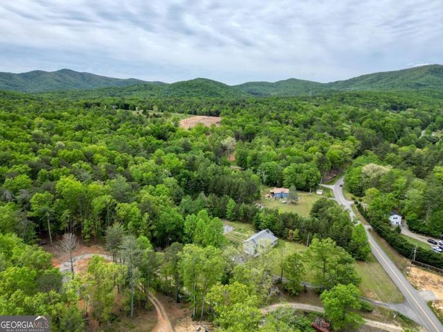 1085 W Jones Creek Road, Blairsville, GA 30512