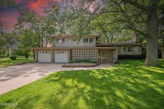 4702 N Genoa Clay Center Road, Martin, OH 43445