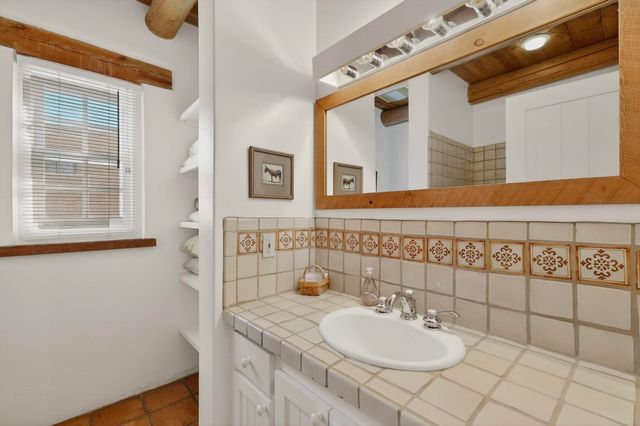 334 Otero 12-4, Santa Fe, NM 87501