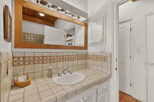 334 Otero 12-4, Santa Fe, NM 87501