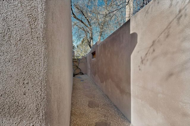 334 Otero 12-4, Santa Fe, NM 87501
