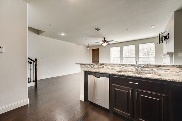 5745 Headquarters Drive, Plano, TX 75024