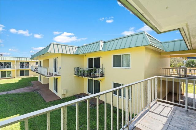 505 NW 177th St 243, Miami Gardens, FL 33169