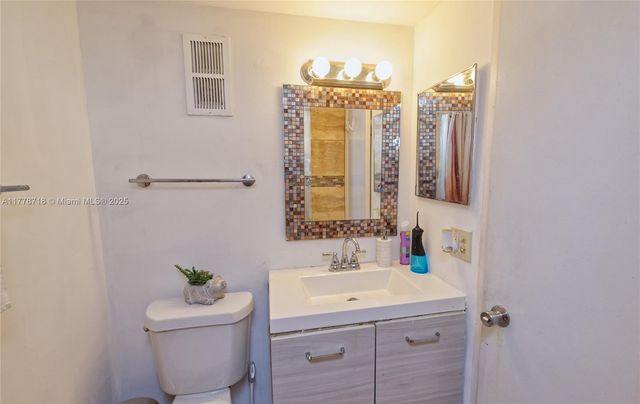 3195 Foxcroft Rd F302, Miramar, FL 33025