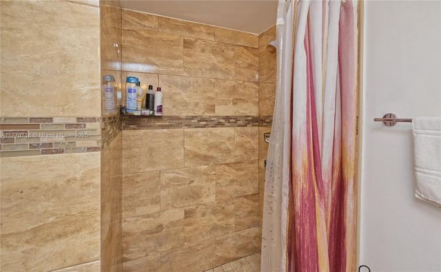 3195 Foxcroft Rd F302, Miramar, FL 33025