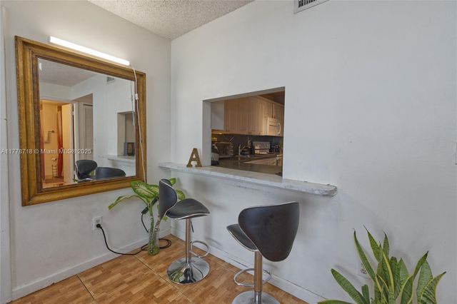 3195 Foxcroft Rd F302, Miramar, FL 33025