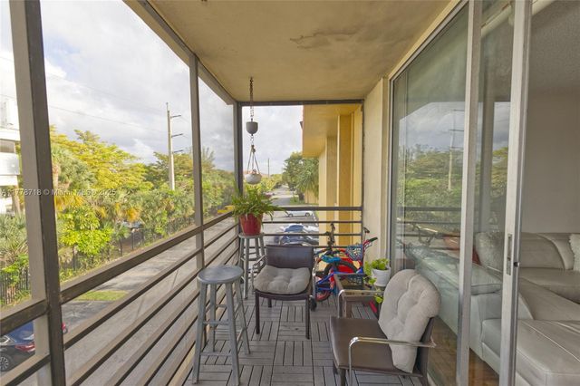 3195 Foxcroft Rd F302, Miramar, FL 33025