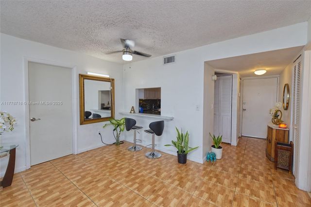 3195 Foxcroft Rd F302, Miramar, FL 33025