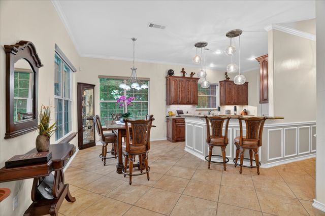 1290 Fox Lane, Burleson, TX 76028