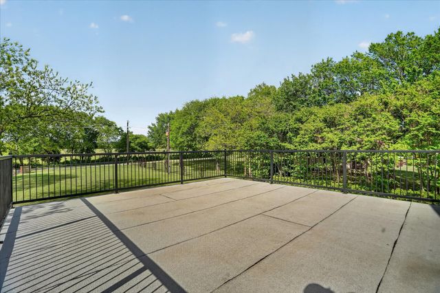 1290 Fox Lane, Burleson, TX 76028