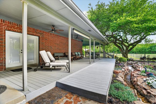 1290 Fox Lane, Burleson, TX 76028