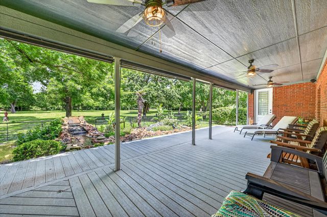 1290 Fox Lane, Burleson, TX 76028
