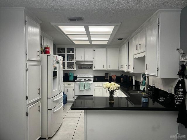 6016 N 36th Lane, Mcallen, TX 78504