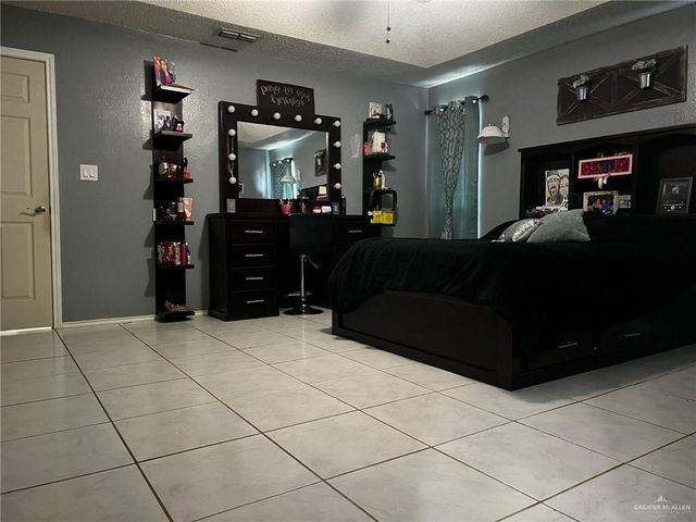 6016 N 36th Lane, Mcallen, TX 78504