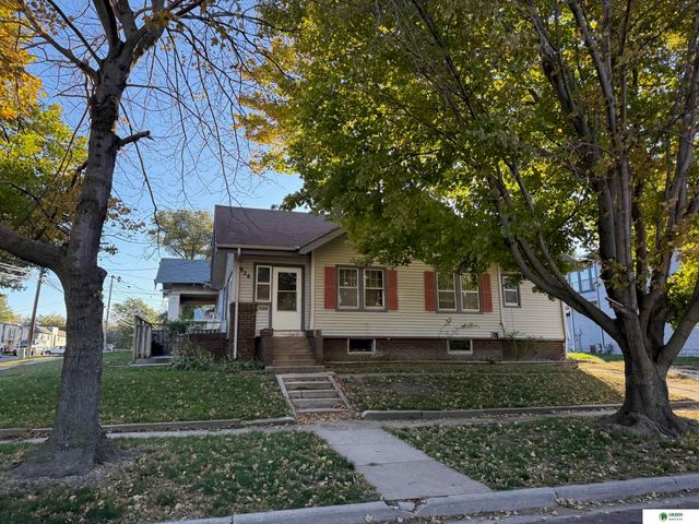 926 N East Avenue, York, NE 68467