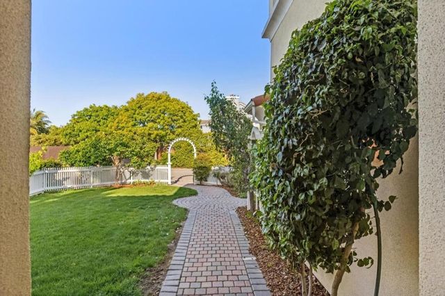 1596 Summerfield Drive, Campbell, CA 95008