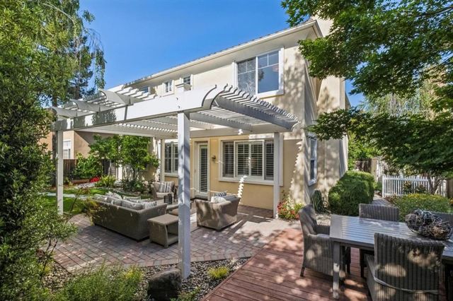 1596 Summerfield Drive, Campbell, CA 95008