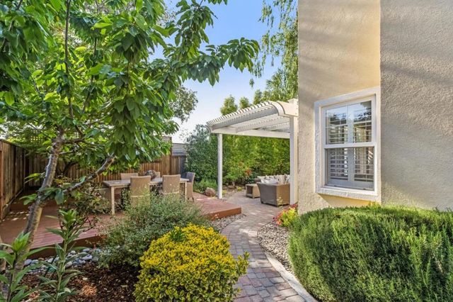 1596 Summerfield Drive, Campbell, CA 95008