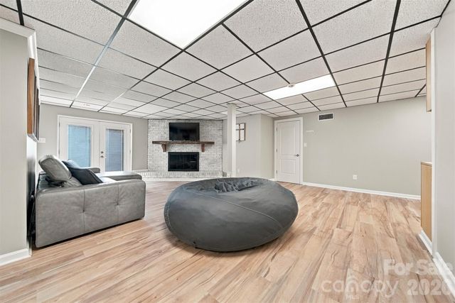 226 28th Avenue Place NE, Hickory, NC 28601