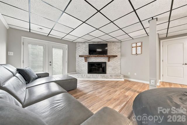 226 28th Avenue Place NE, Hickory, NC 28601