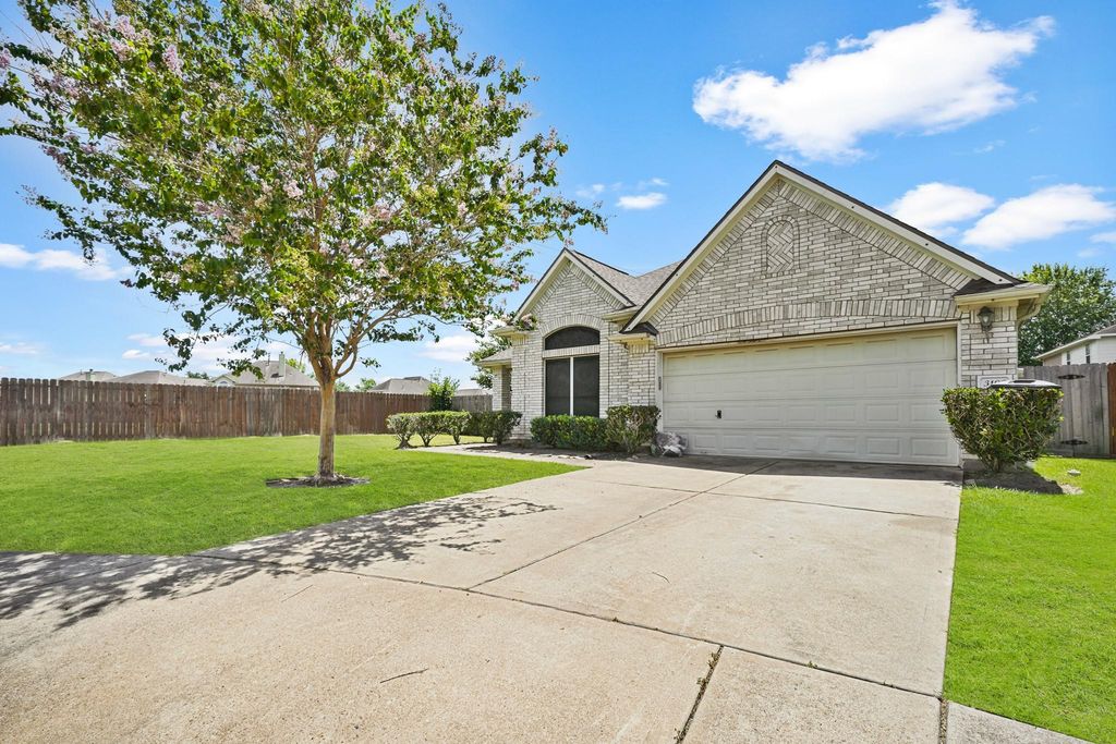 3103 Glenmont Ridge Court, Fresno, TX 77545