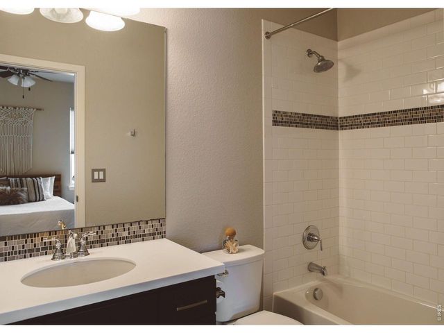 6203 Swainsons Hawk Pl, Fort Collins, CO 80528