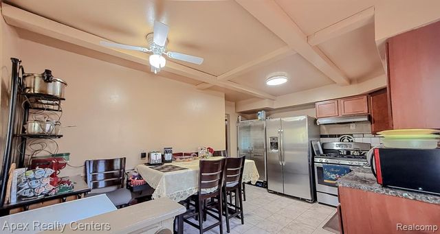 15257 Paris Street, Allen Park, MI 48101