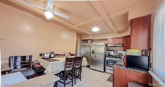 15257 Paris Street, Allen Park, MI 48101