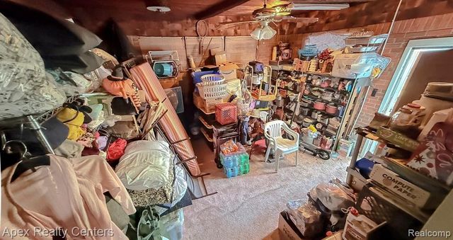 15257 Paris Street, Allen Park, MI 48101