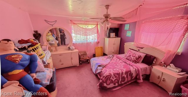 15257 Paris Street, Allen Park, MI 48101