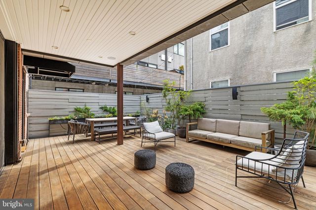 1608 CHRISTIAN ST, Philadelphia, PA 19146